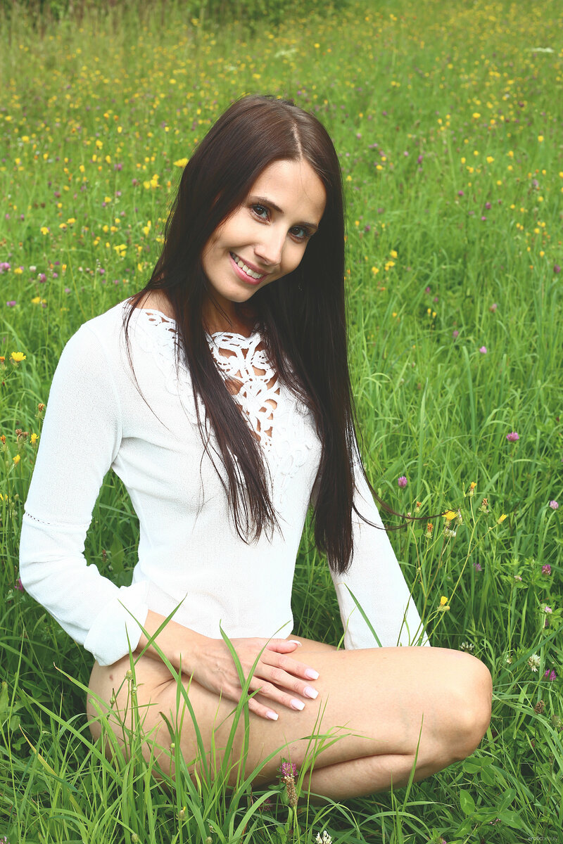Злата, 21